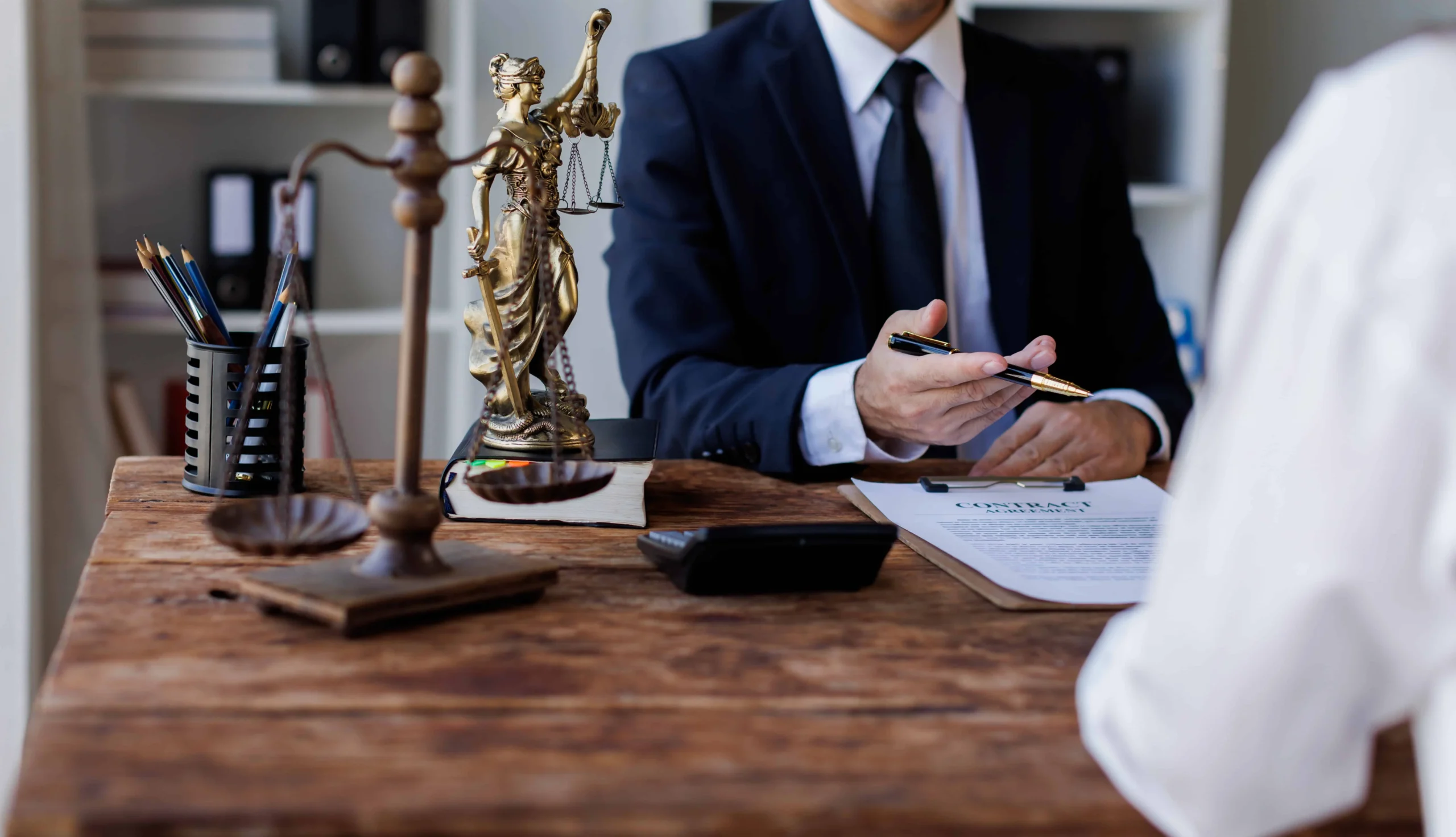 how to choose a personal injury lawyer