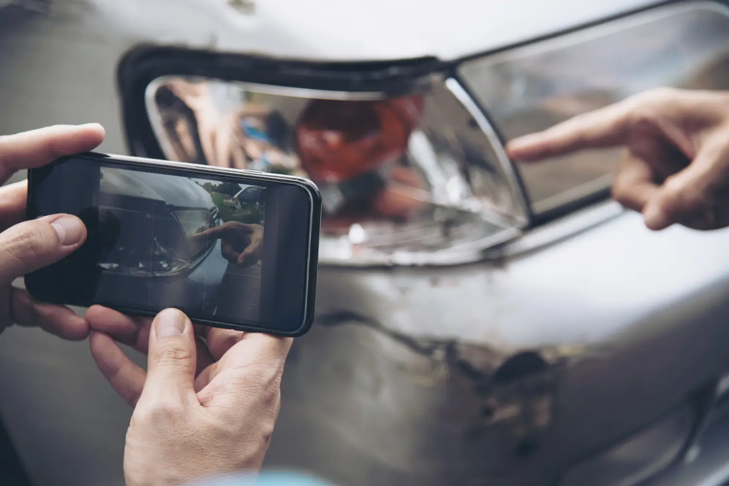 how to tell who is at fault in a car accident